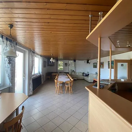 Lena Apartament Héviz