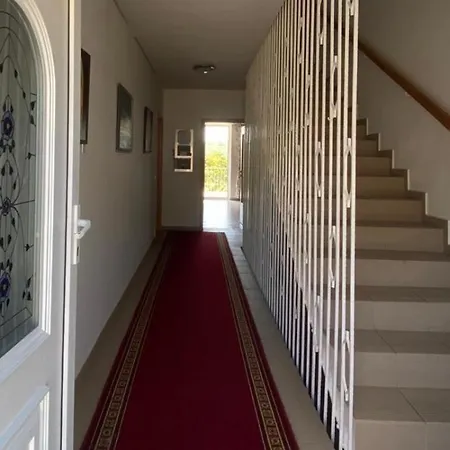 Lena Apartament *