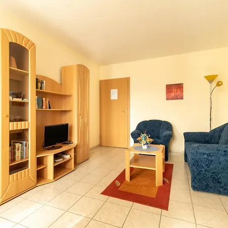 Apartman Lena *