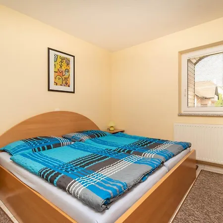 Lena Apartament *