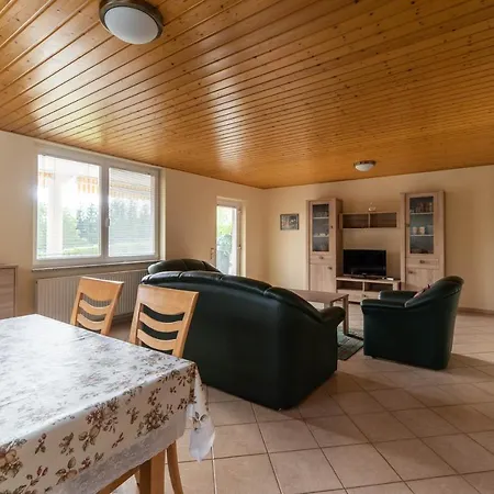 Apartman Lena