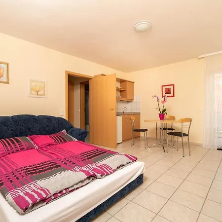 Apartment Lena Heviz