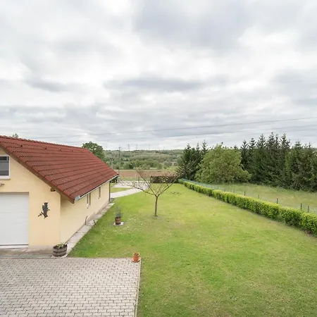 Lena Apartament Héviz